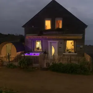 Les Chardons Bleus , Les Pieds Dans L'eau Hébergement de vacances Pleubian